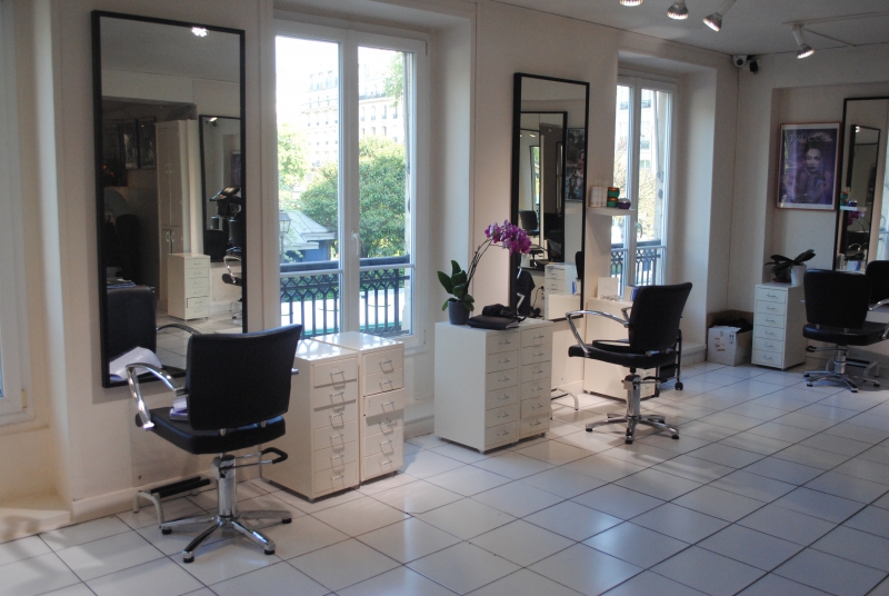 coiffure-LE BOURGUET-min_floor-home-office-property-living-room-room-781228-pxhere.com